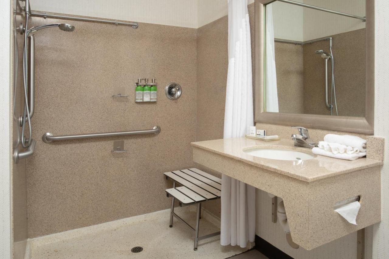 Holiday Inn & Suites Goodyear - West Phoenix Area By Ihg Экстерьер фото