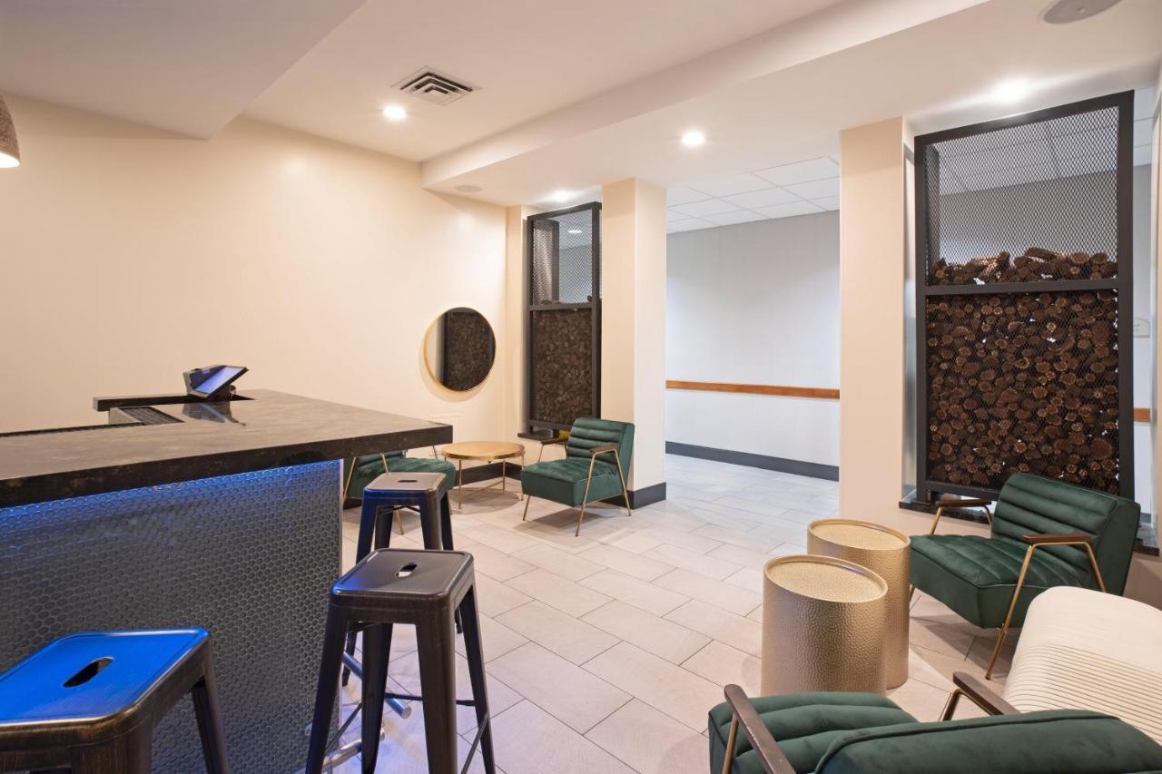 Holiday Inn & Suites Goodyear - West Phoenix Area By Ihg Экстерьер фото