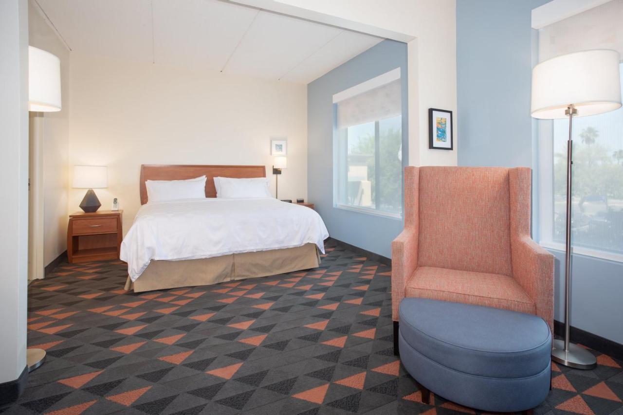 Holiday Inn & Suites Goodyear - West Phoenix Area By Ihg Экстерьер фото