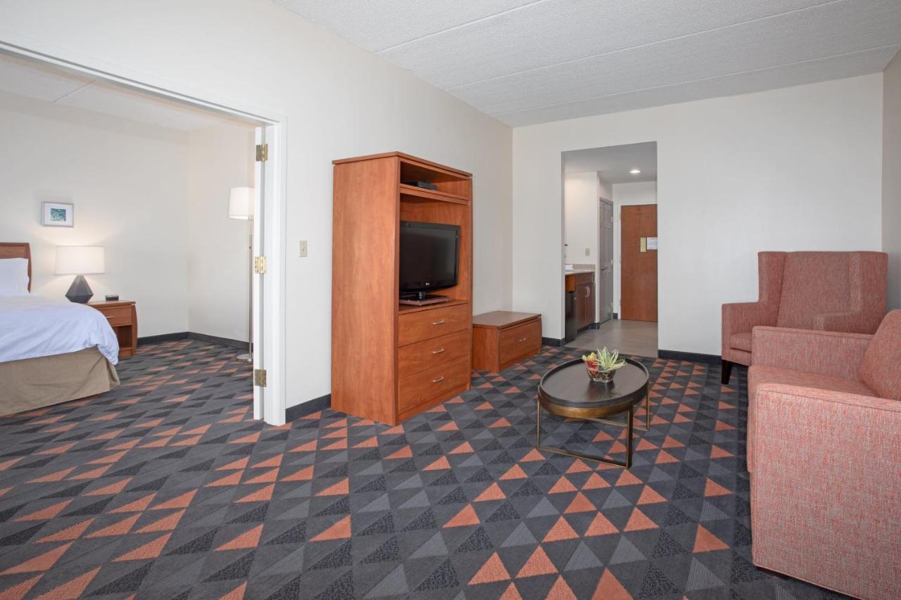 Holiday Inn & Suites Goodyear - West Phoenix Area By Ihg Экстерьер фото