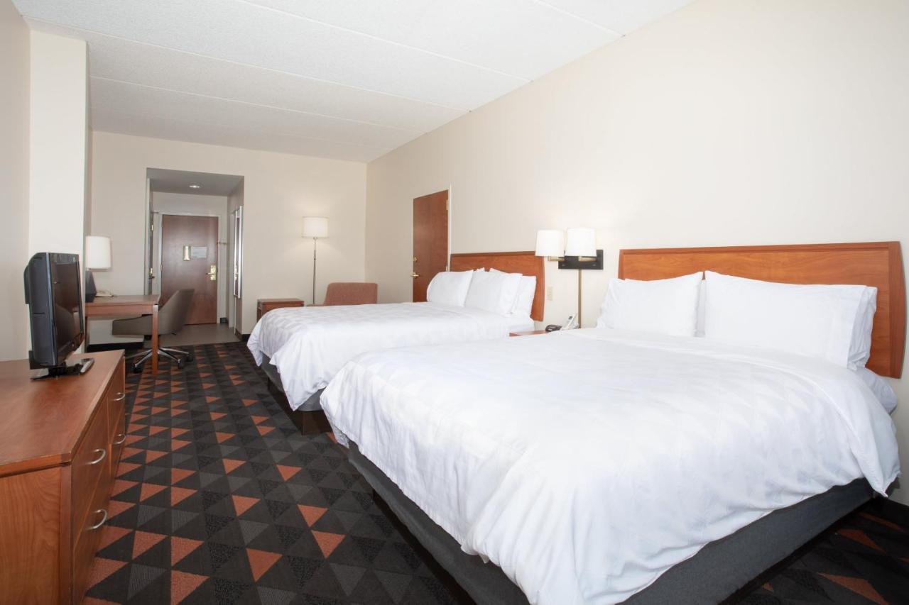 Holiday Inn & Suites Goodyear - West Phoenix Area By Ihg Экстерьер фото