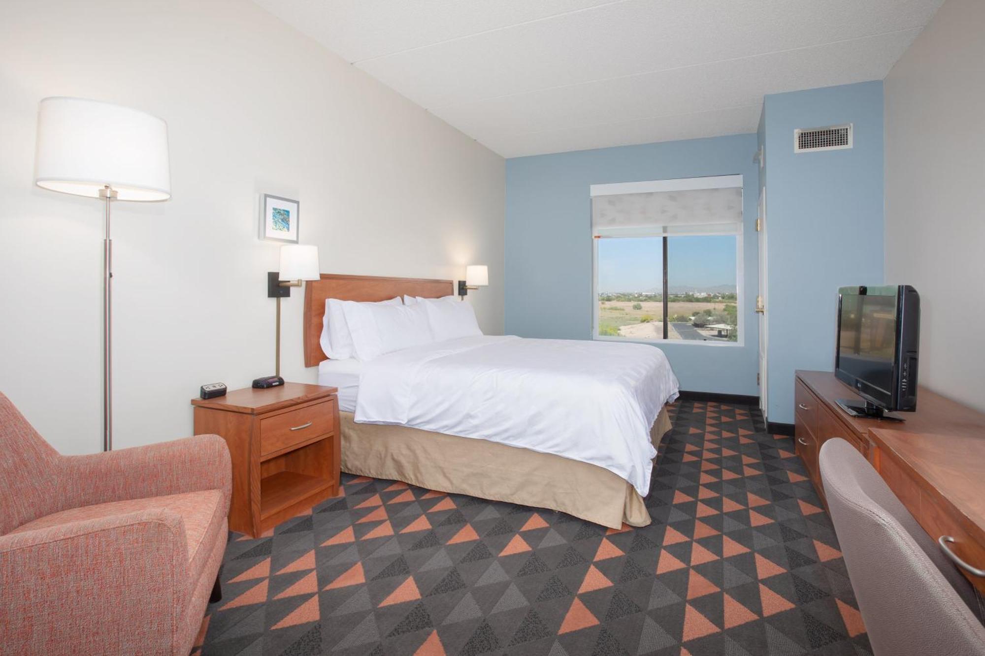Holiday Inn & Suites Goodyear - West Phoenix Area By Ihg Экстерьер фото