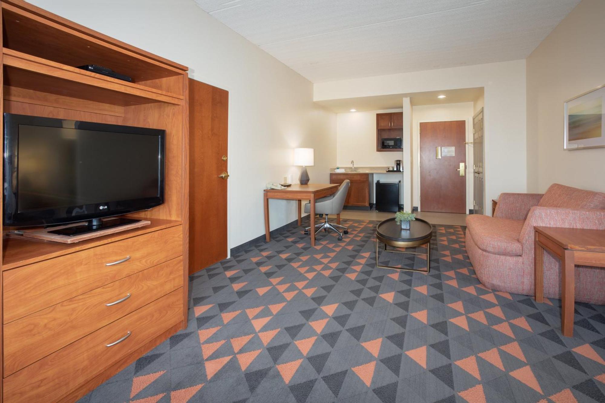 Holiday Inn & Suites Goodyear - West Phoenix Area By Ihg Экстерьер фото
